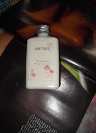 Лосьйон для тіла boutique body lotion в подарунок при купівлі на 200 грн