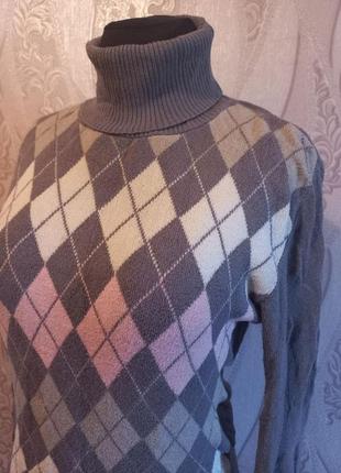 Женский свитер в ромбах, с воротником под горло 42-46 (s-m-l) б.у2 фото