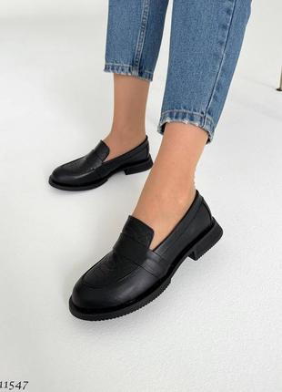 Premium! женские кожаные черные лоферы на каблуке весенне осенние туфли натуральная кожа весна3 фото