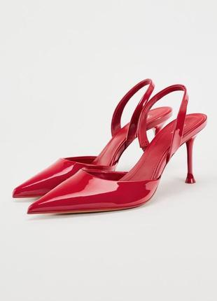 Лакированные красные туфли на каблуке zara new1 фото