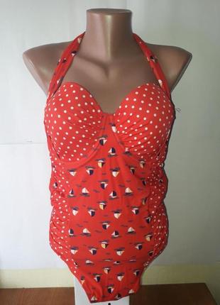 Купальник для наших пишок з оригінальними брительками