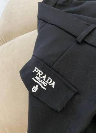 Чорні брюки prada2 фото