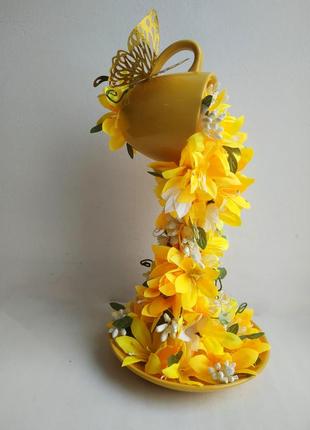 Сувенир декор статуэтка подарок летающая чашка цветы букеты розветы подарок сувенир статуэтка7 фото
