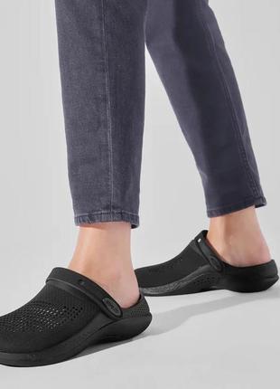 Сабо, клоги крокс crocs literide 360 clog колір чорний.