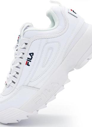 Белые кроссовки fila disruptor 2. топ качество! 39. размеры в наличии: 39, 41.