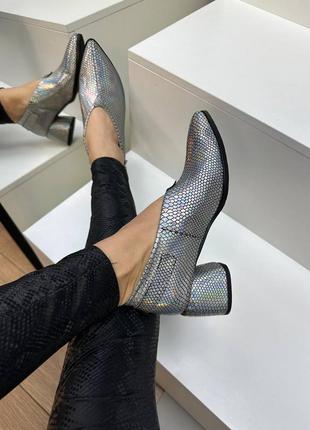 Эксклюзивные туфли из итальянской кожи женские на каблуке7 фото