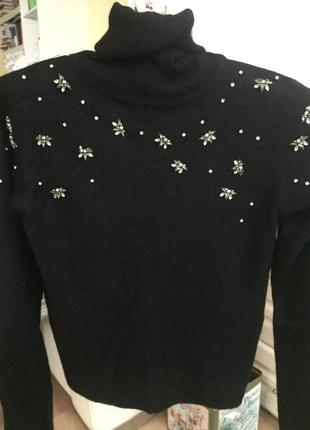 Черный свитер со стразами zara1 фото