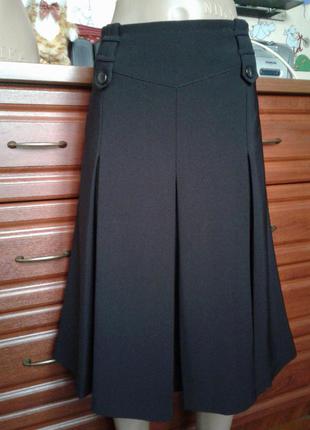 Черная юбка-миди со складками 50р