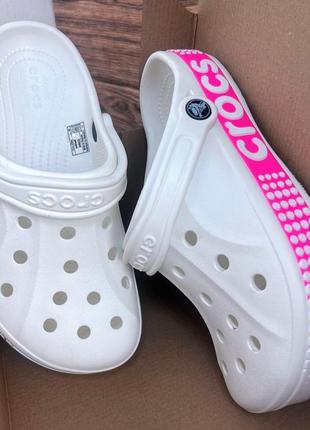 Crocs bayaband logo motion white крокси сабо жіночі лідер продажів2 фото