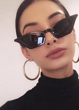 Трендові сонцезахисні окуляри котяче око fox eye cat eye вузькі
