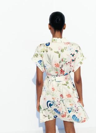 Атласне плаття з квітковим принтом5 фото