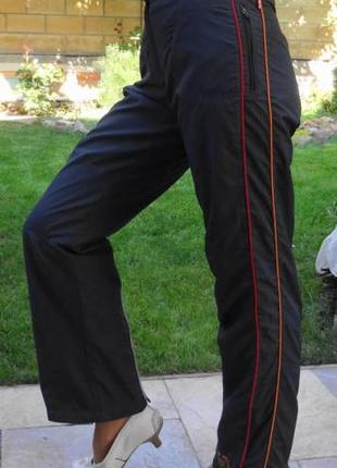 Качественные спортивные штаны на осень. тсm графитового цвета.