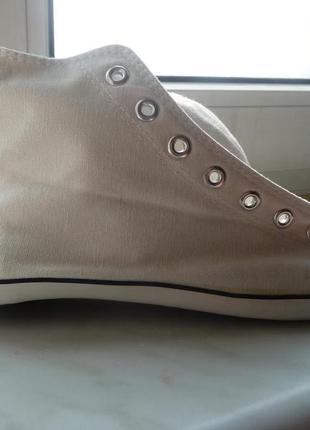 Новые высокие кеды,белые р-р 40