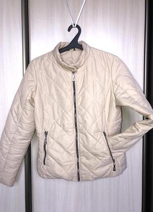 Жіноча куртка весна-осінь.