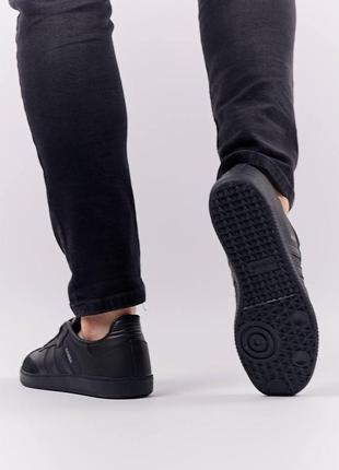 Кроссовки мужские кожаные adidas originals samba all black черные повседневные кеды из натуральной кожи адидас9 фото