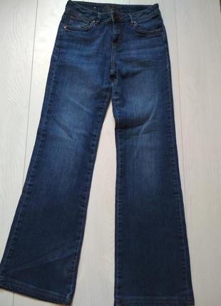 Джинсы