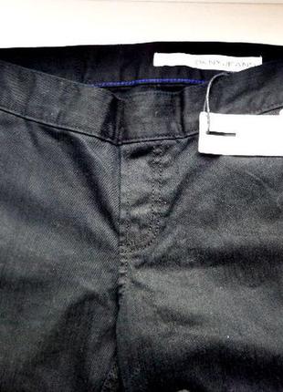 Стильні розкльошені джинси dkny2 фото