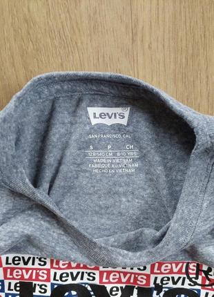 Новая футболка levi's 8-10 лет3 фото