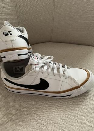 Кроссовки nike