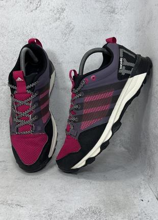 Треккинговые кроссовки adidas kanadia terrex