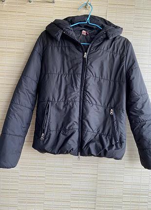 Куртка весняна розмір s