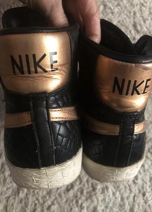 Кросівки nike blazer 37,5р6 фото