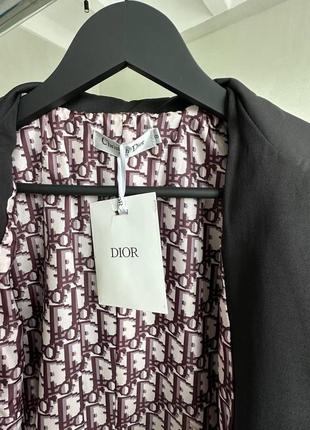 Пальто от бренда dior2 фото