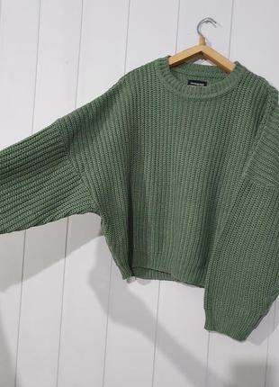 Базовый оверсайз вязаный свитер хаки укороченный с широкими объемными рукавами зеленый базовый y2k под винтаж ретро6 фото
