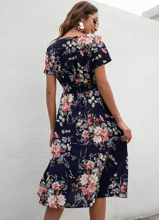 Легкое платье в цветочный принт размера m1 фото