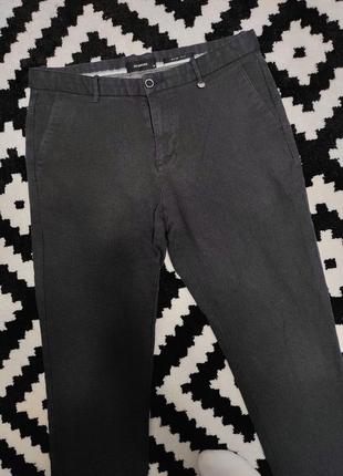 Брюки брюки мужские серые прямые зауженные повседневные reserved slim fit, размер m (w32)2 фото