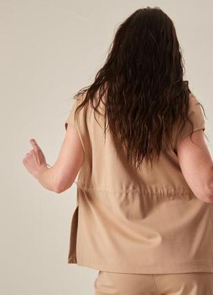 Жіночий жилет безрукавка кремового (беж) кольору, розмір6 фото