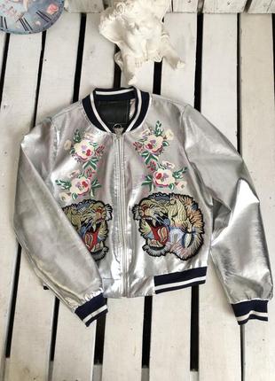 Куртка бомбер кожаная женская брендовая zara серебряная m (46)1 фото