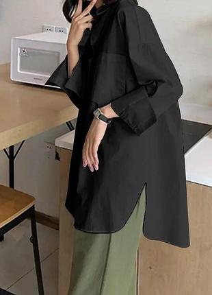 Черная свободная рубашка оверсайз з розрезом и пуговицами ззади, удлиненная, 42-44