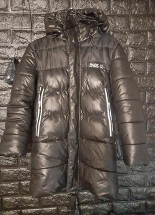 Зимова глянцева куртка з світловідбиваючими елементами каптуром для підлітка10 фото