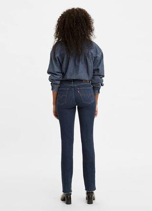 Женские классические джинсы levi's 7243 фото