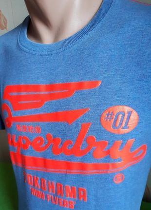Стильна футболка з яскравим принтом superdry, made in turkey, блискавичне надсилання 🚀⚡3 фото