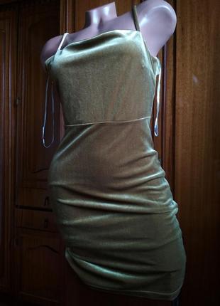 Новое стильное велюровое бархатное платье на тонких бретелях﻿ new look1 фото