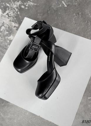 Черные кожаные туфли на высоком среднем толстом каблуке с платформой широким ремешком квадратным носом8 фото