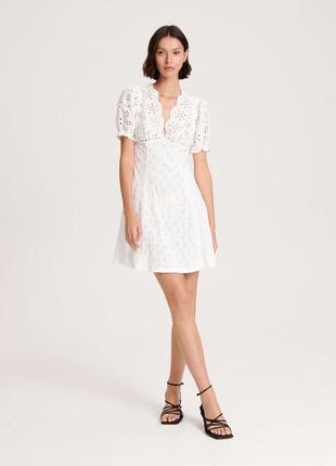 Сукня плаття біле прошва рішельє біле трендове святкове гарна спинка вишивка