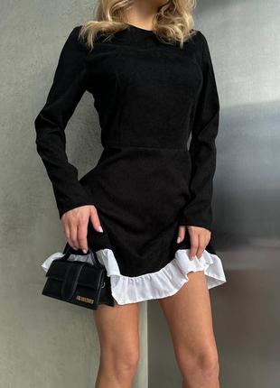 Елегантна стримана сукня міні коротка приталена з довгими рукавами мікровельвет4 фото