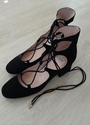 Туфлі zara