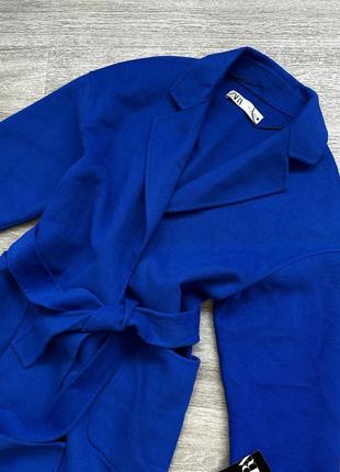 Стильное натуральное длинное яркое синее пальто халат с разрезами zara 36/s6 фото