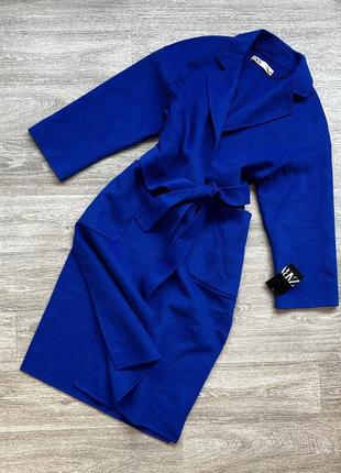 Стильное натуральное длинное яркое синее пальто халат с разрезами zara 36/s4 фото