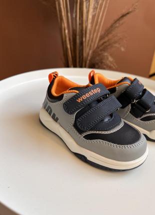 Кожаные кроссовки webestep