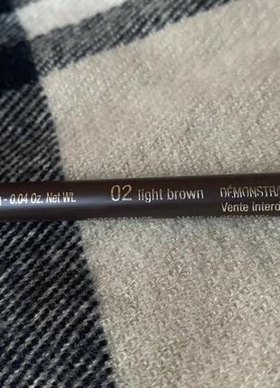 Clarins устойчивый карандаш для бровей оттенок 02 light brown eyebrow pencil 1,1 g tester6 фото