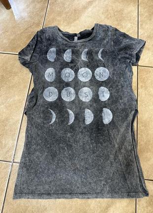 Довга футболка