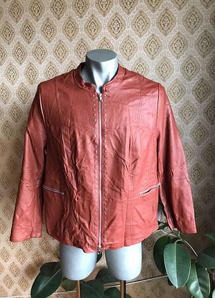 Женская куртка ветровка , кож зам размер 54-56