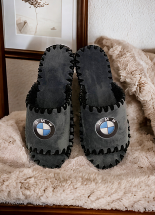 Велюровые тапочки bmw