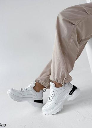 Белые женские кроссовки на высокой подошве утолщенной из натуральной кожи5 фото