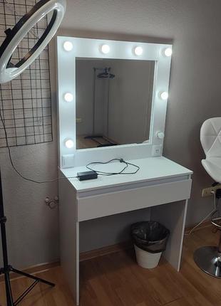 Туалетный макияжный косметологический столик с освещением6 фото